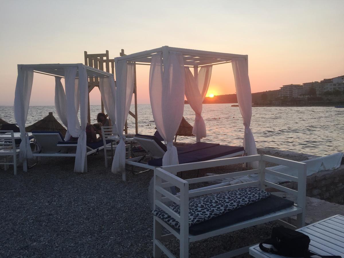 Royal King And Queen Apartment For Luxury Life Sarandë 외부 사진