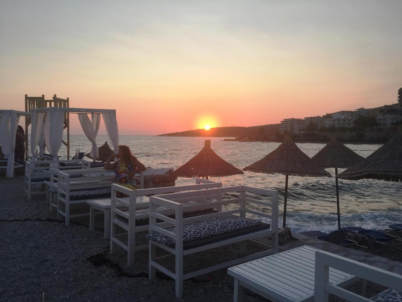 Royal King And Queen Apartment For Luxury Life Sarandë 외부 사진
